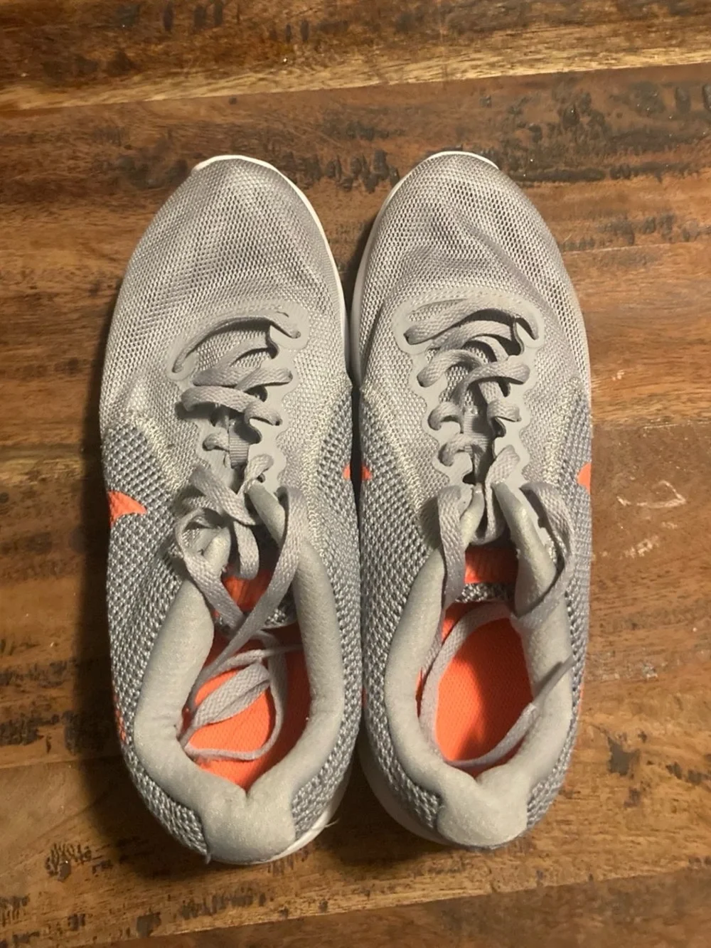 Nike Revolution 3 running shoes women’s 8.